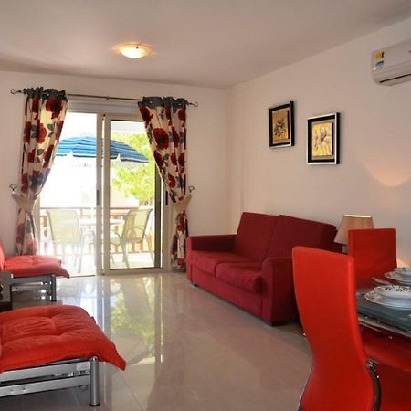 Ground Floor One Bedroom Apartment B2, 3 Pools, Free Wifi 페이야 외부 사진